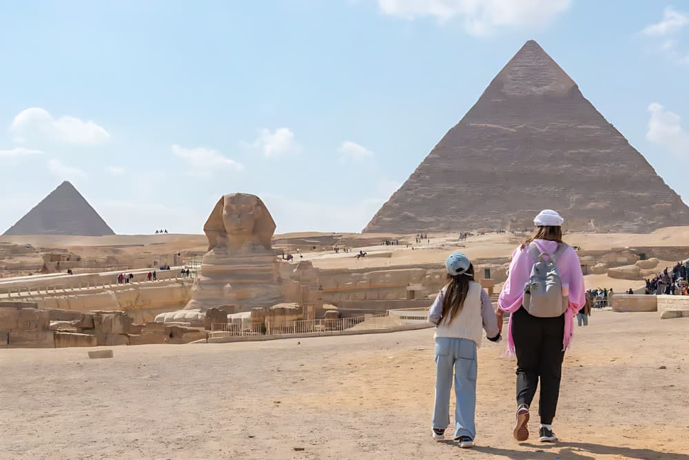 Hurghada: Cairo Pyramids, Sphinx & Egyptian Museum Day Trip | ®ExcursionMania - Image 6