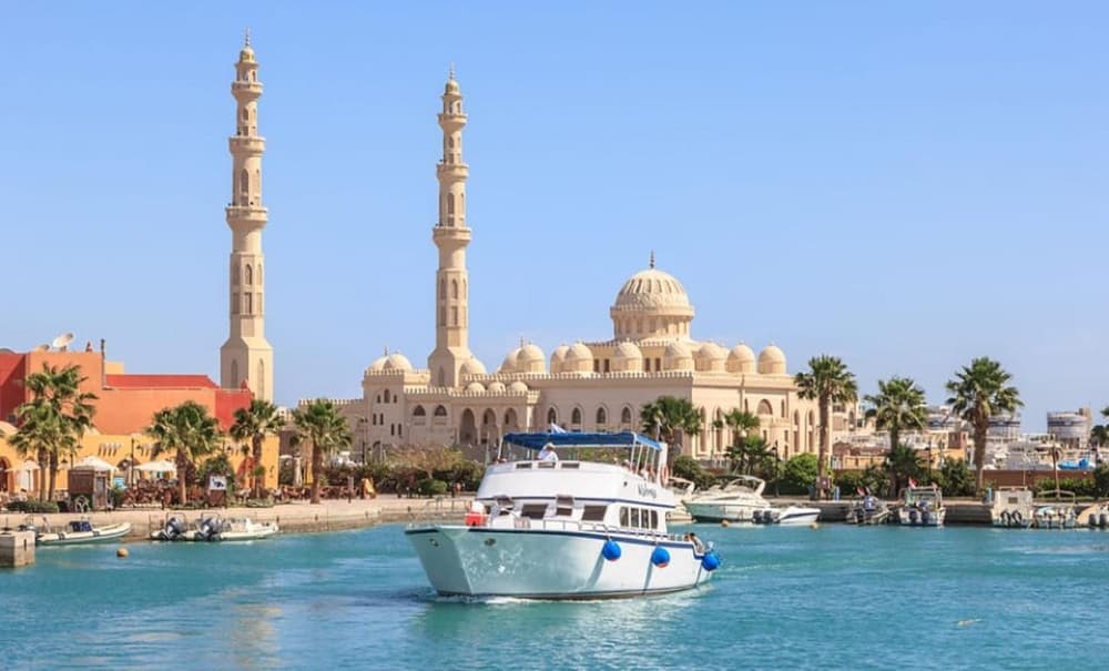 Hurghada: Private or Shared City Tour with Guide & Shopping | ®ExcursionMania - Image 6