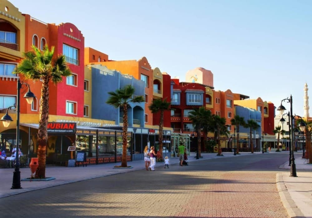 Hurghada: Private or Shared City Tour with Guide & Shopping | ®ExcursionMania - Image 2