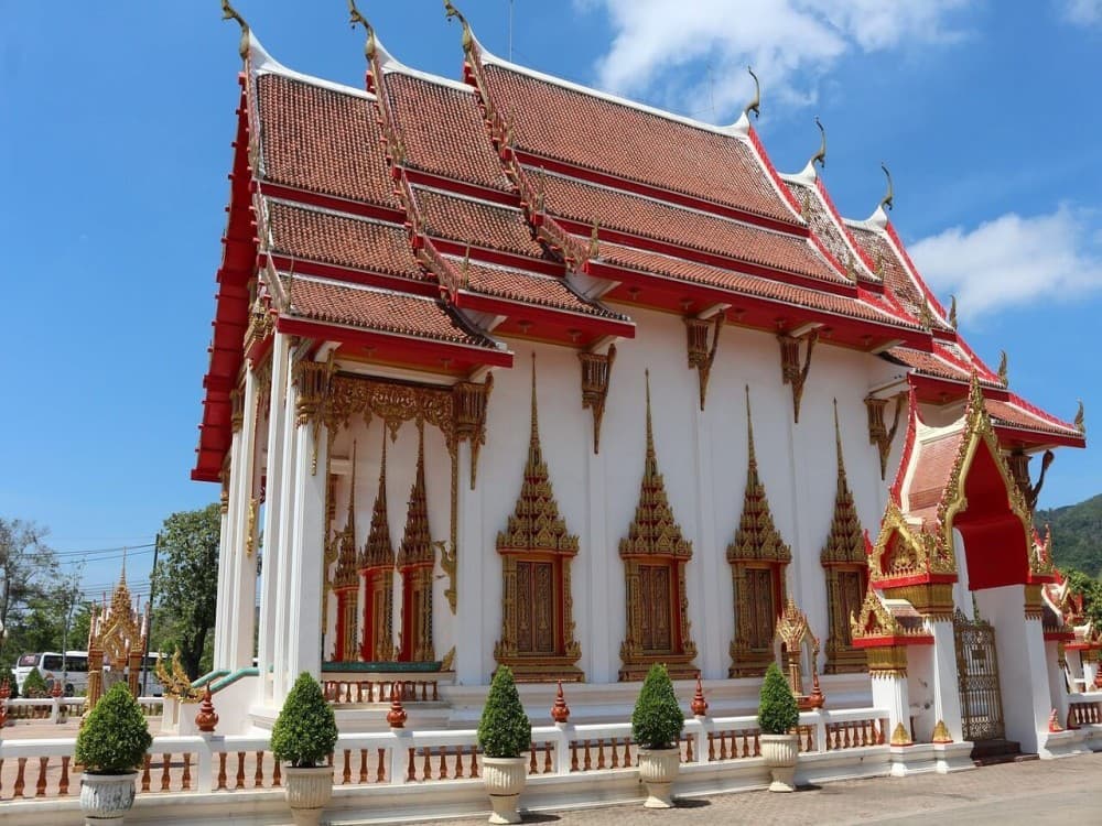 Cave Temple (Wat Suwan Kuha) 