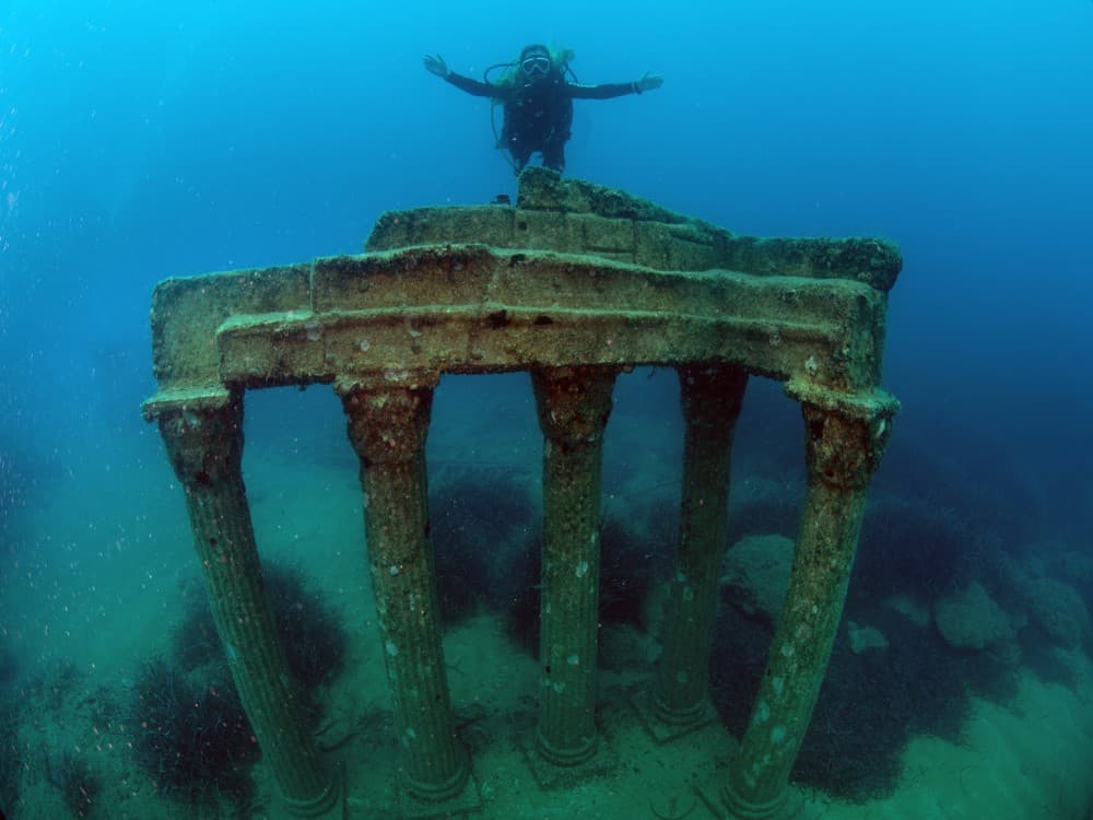 Side Underwater Museum