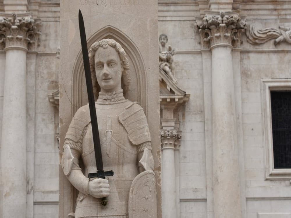 Dubrovnik: Orlando's Column | ®ExcursionMania