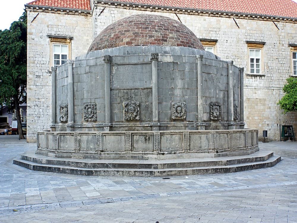 Onofrio's Fountain