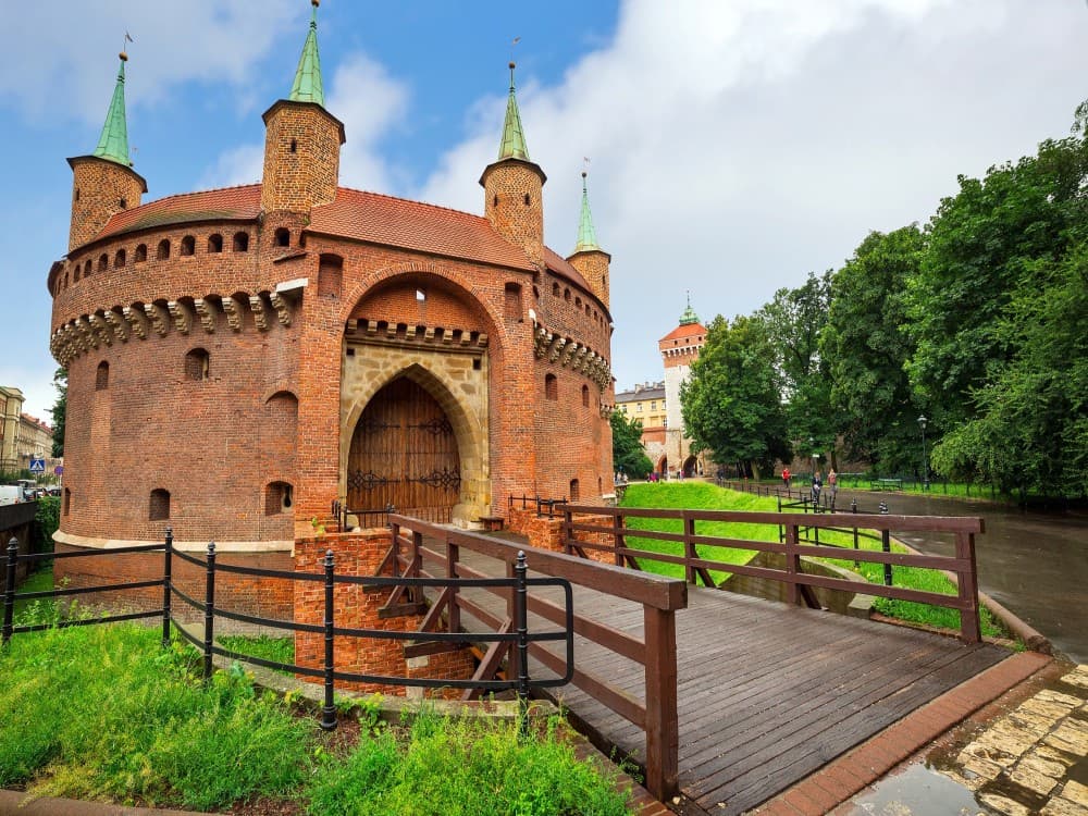 Krakow: Great Barbican | ®ExcursionMania