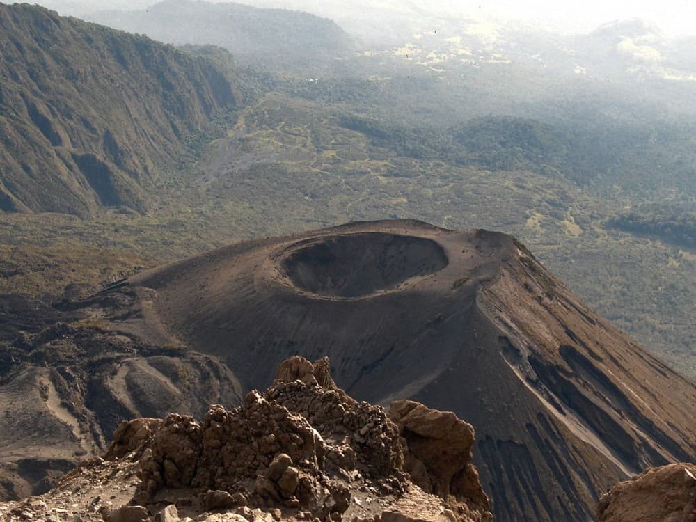 Arusha: Mount Meru | ®ExcursionMania