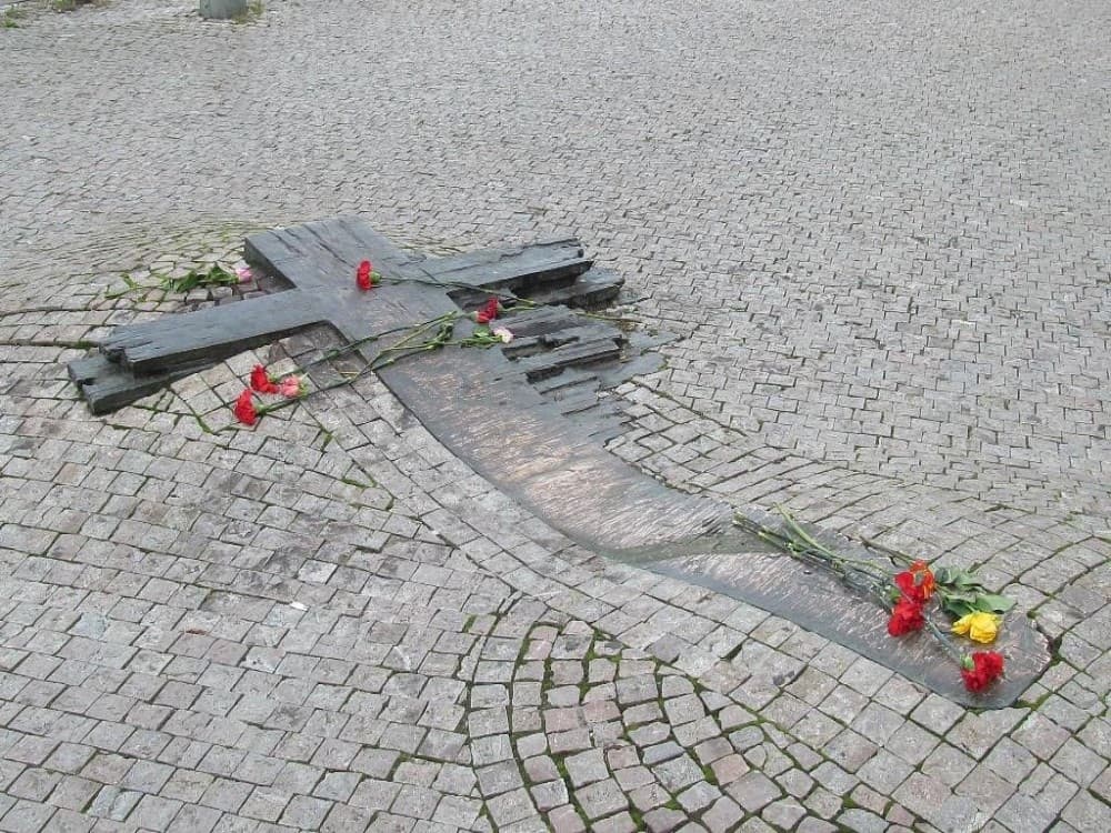 Prague : Jan Palach Memorial | ®ExcursionMania