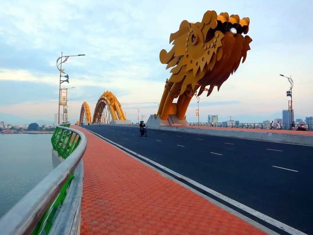 Dragon Bridge 
