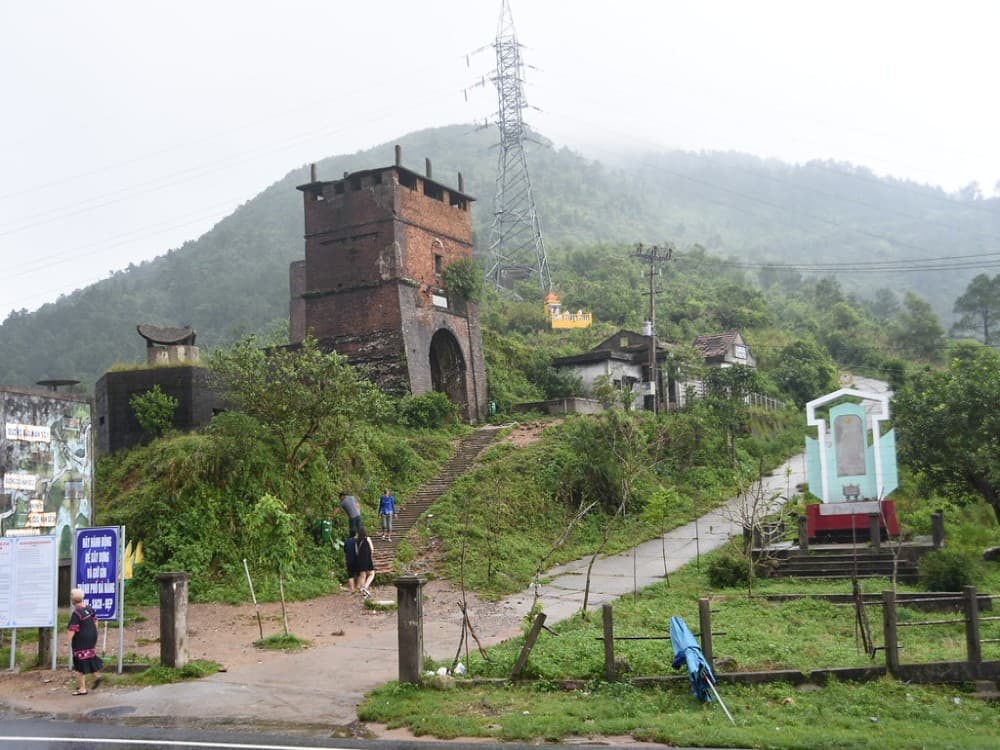 Hai Van Pass 