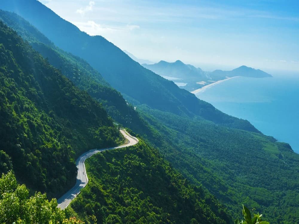 Hai Van Pass 