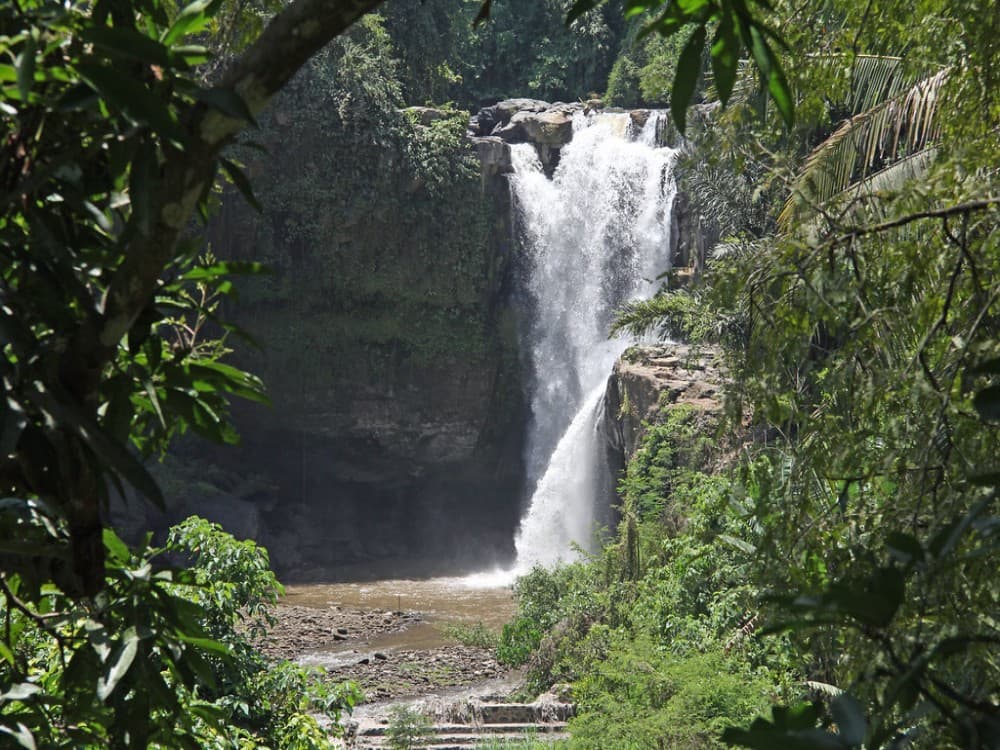 Tegenungan Waterfall