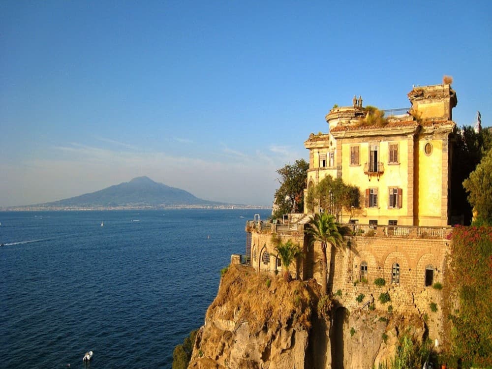  Villa Comunale di Sorrento 