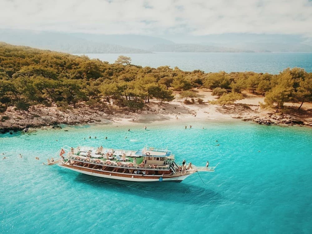 What Are Essential Packing Items For A Trip To Marmaris During Summer Season?