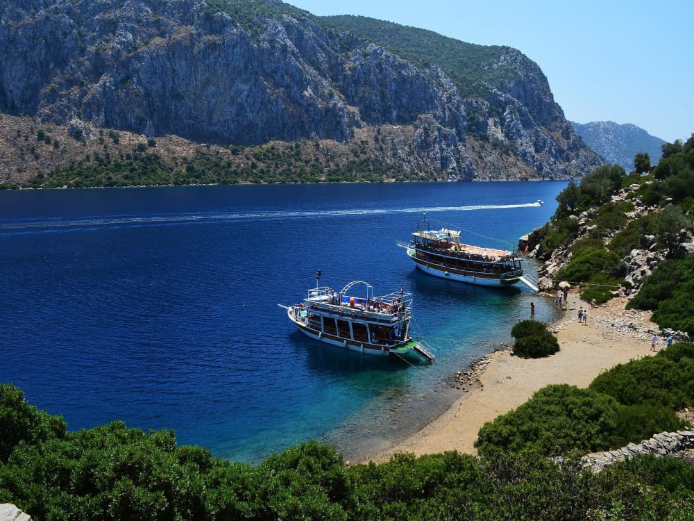 What Are Essential Packing Items For A Trip To Marmaris During Summer Season?