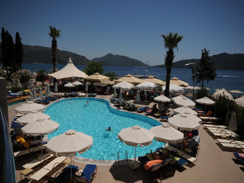 Is Marmaris hot in September?