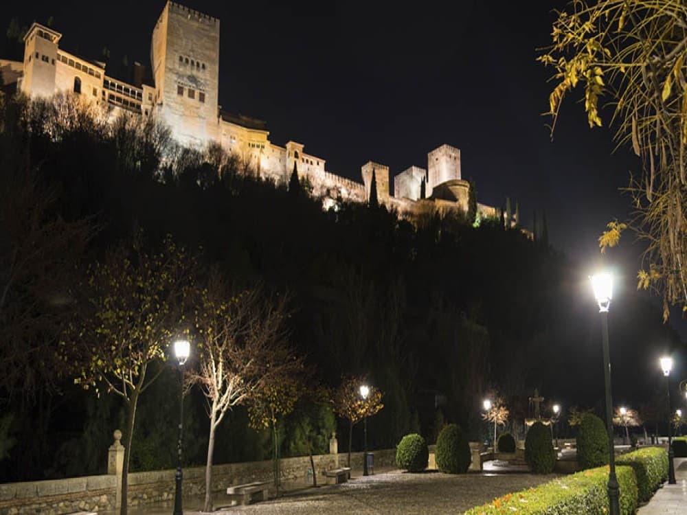 Paseo de los Tristes