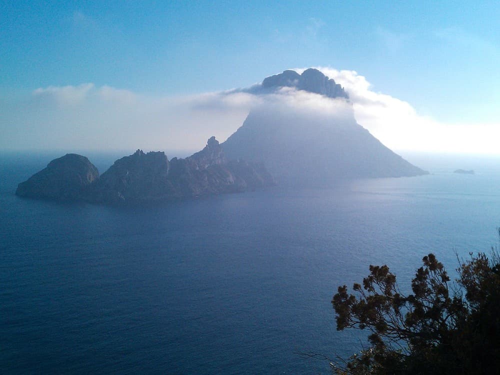 Es Vedranell and Western Inlets