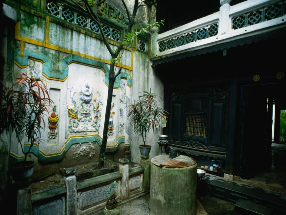 Tan Ky Old House