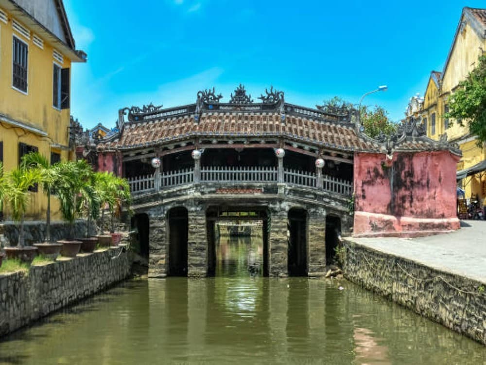 Japanese Covered Bridge (Chua Cau)