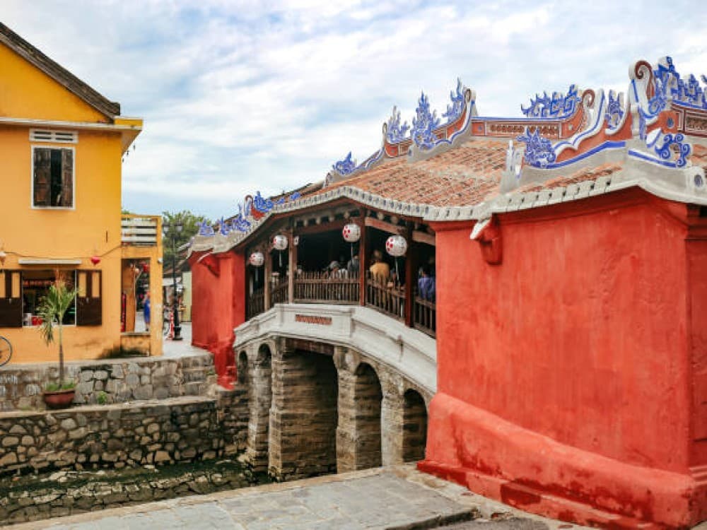 Japanese Covered Bridge (Chua Cau)