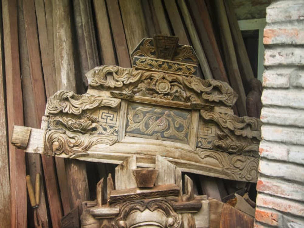 Kim Bong (Carpentry Village)