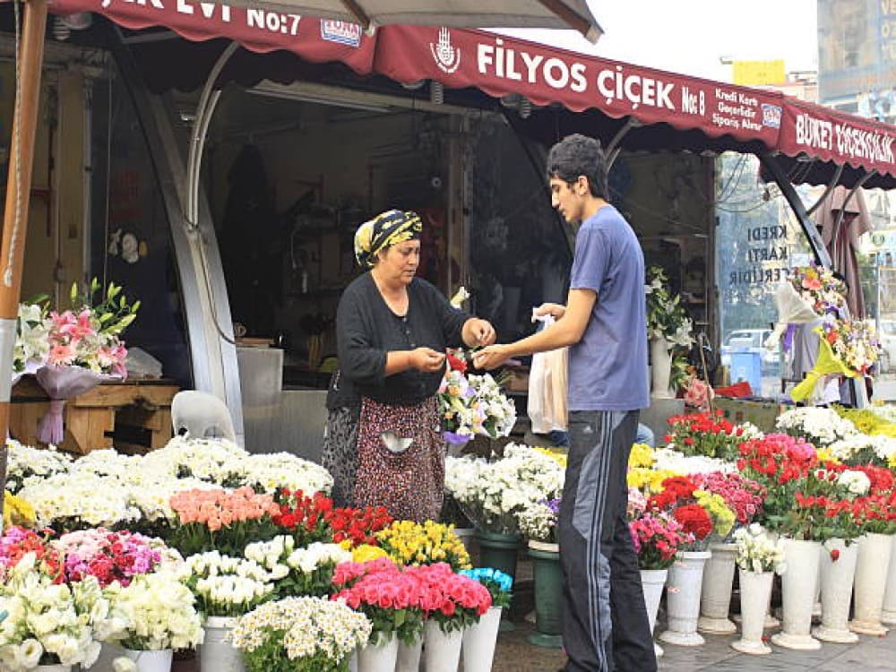 Istanbul: Cicek Pasaji (Flower Passage) | ®ExcursionMania
