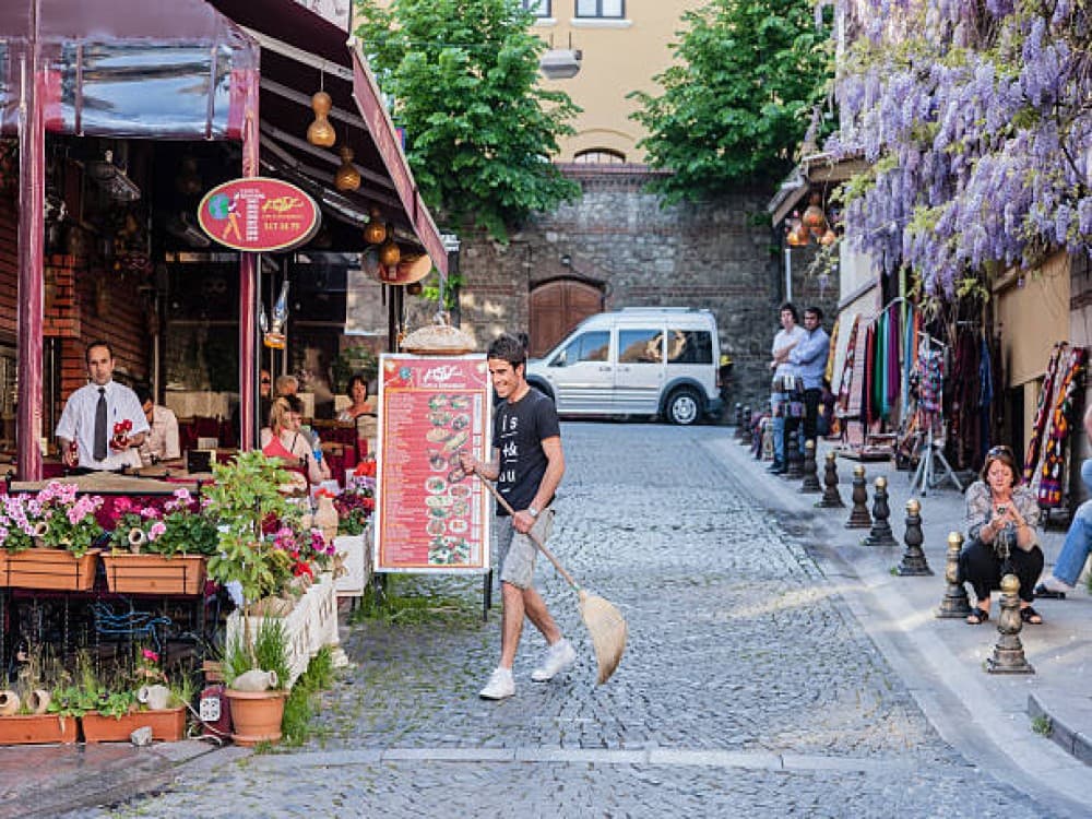 Cicek Pasaji (Flower Passage) 