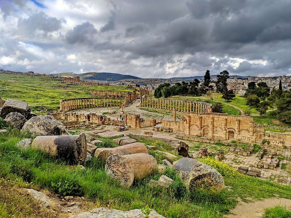 Jerash: Oval Plaza | ®ExcursionMania