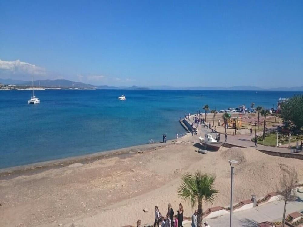 Golden Sand Beach / Altinkum Plaji