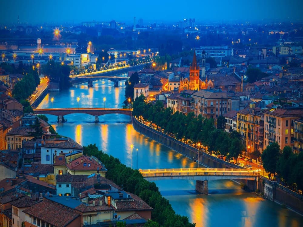 Piazzale Castel San Pietro