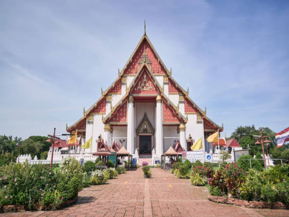 Wihan Phra Mongkhon Bophit
