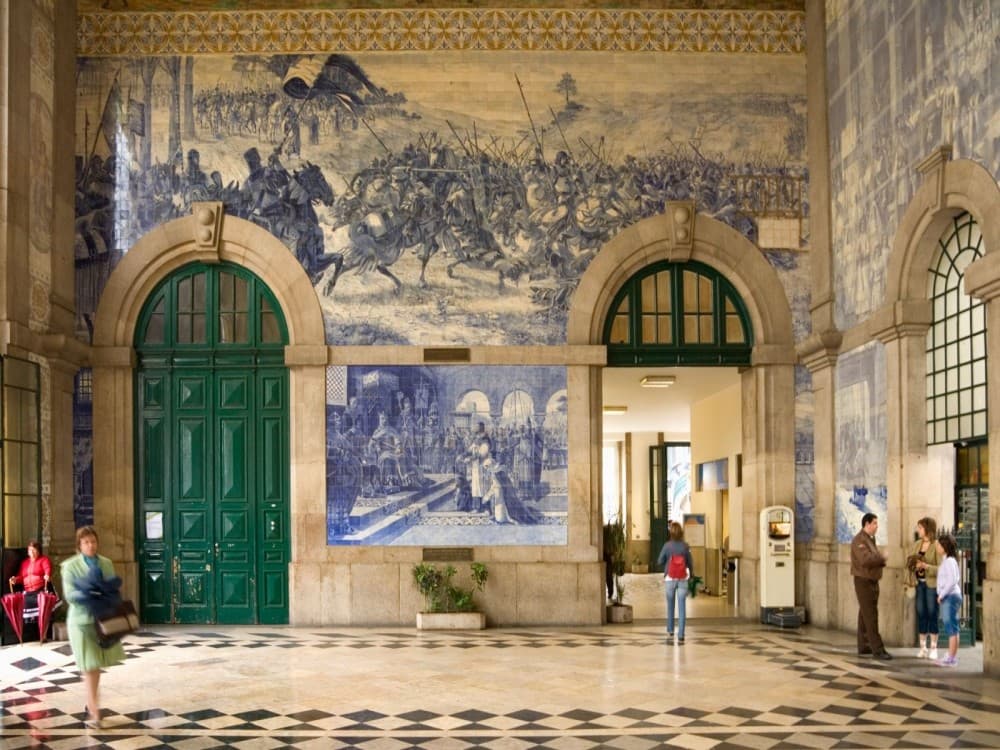 Sao Bento Railway Station