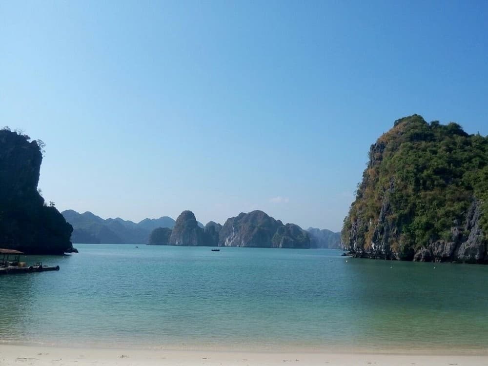 Ha-Long : Castaway Island | ®ExcursionMania