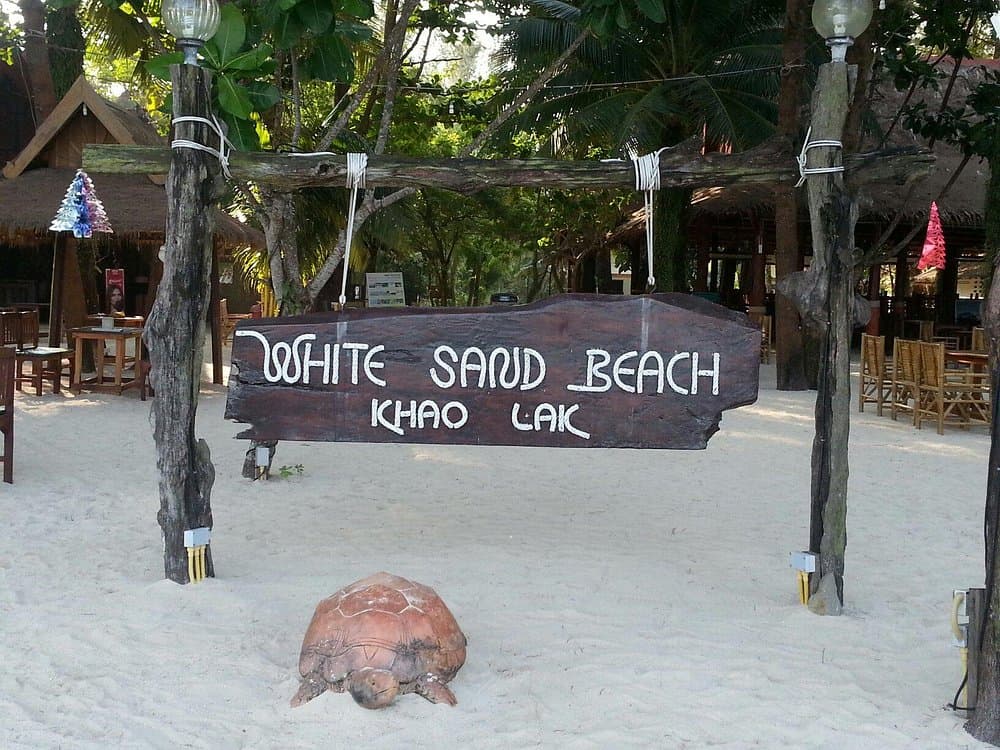 White Sand Beach