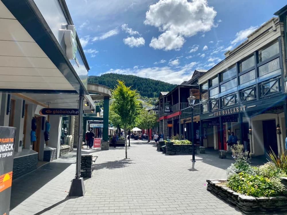 Queenstown Mall