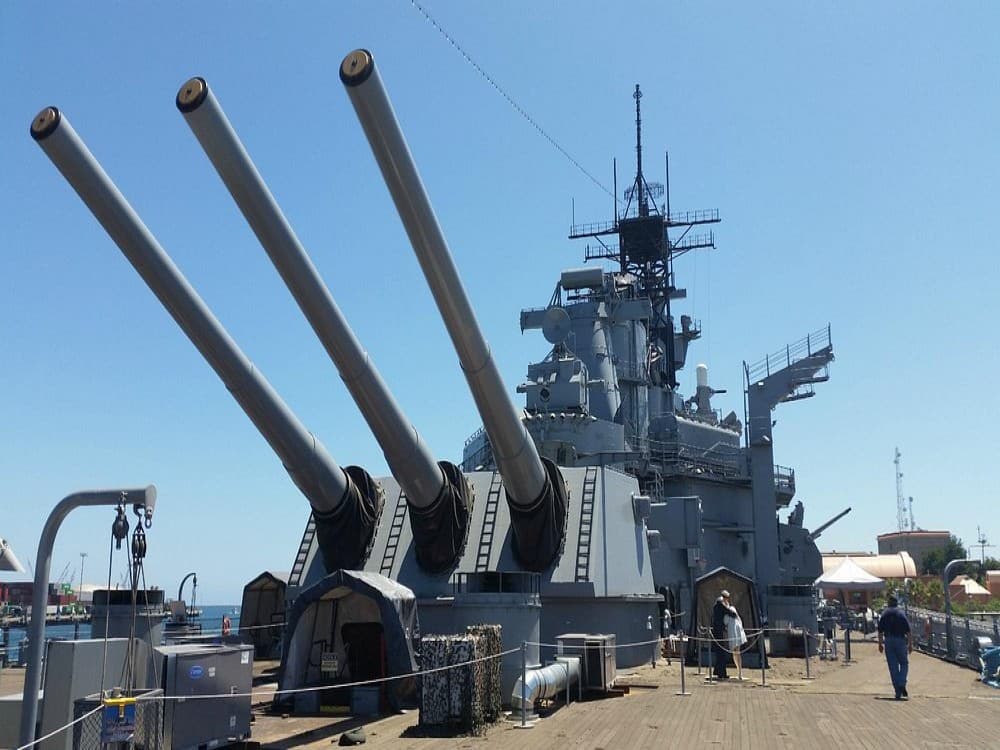 Battleship USS Iowa Museum