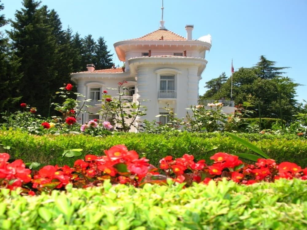  Atatürk Mansion