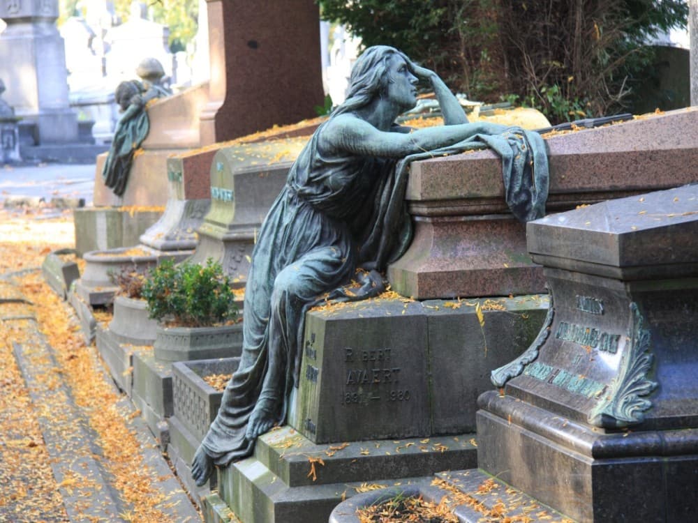Père-Lachaise Cemetery