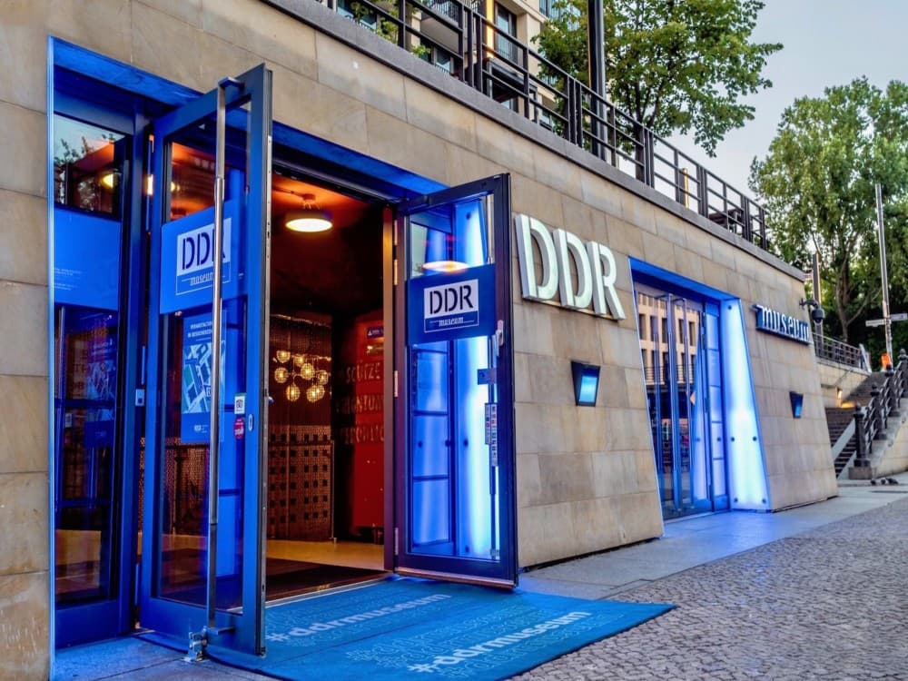 Berlin: DDR Museum | ®ExcursionMania