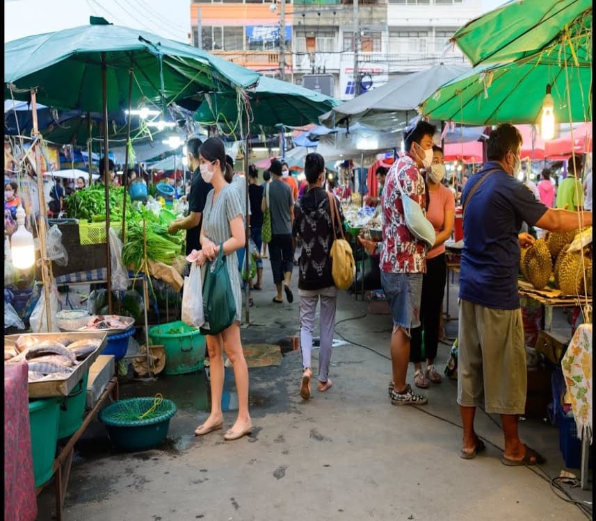 Hanoi : Flea & Street Markets in Hanoi | ®ExcursionMania