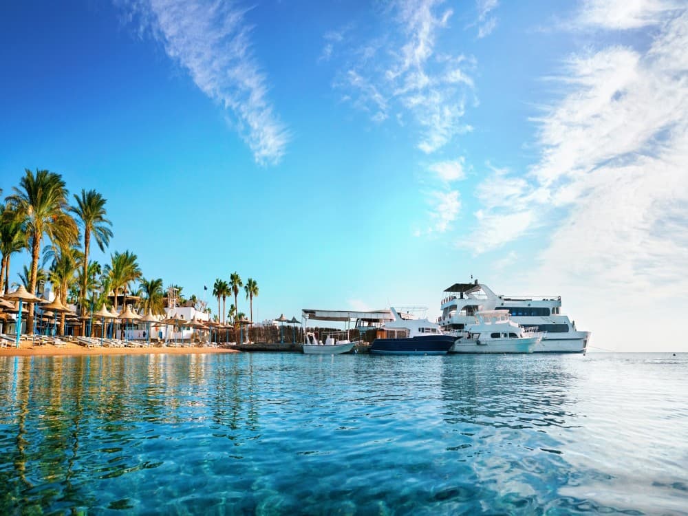 Hurghada: Boat Cruise from Hurghada | ®ExcursionMania