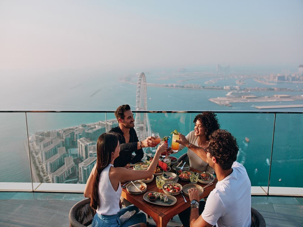 Dine on the Waves: The Best Dining Cruises in Dubai