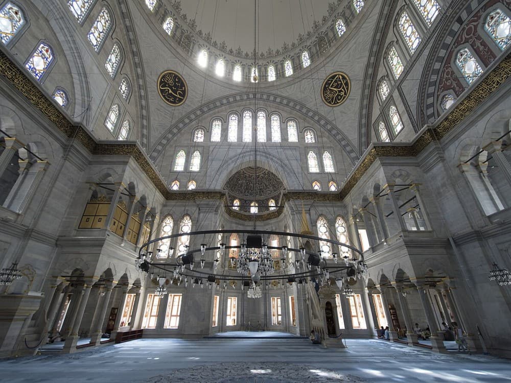 Nuruosmaniye Mosque
