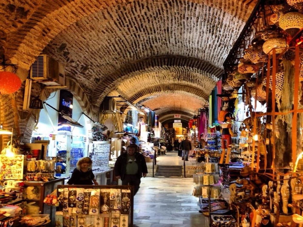 Izmir: Kizlaragasi Han | ®ExcursionMania