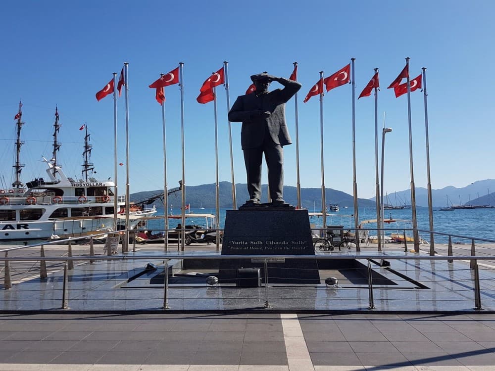 Ataturk Statue