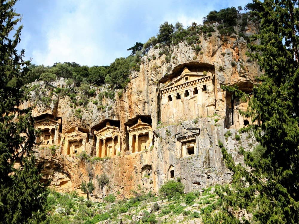 Akyaka: Rock Tombs | ®ExcursionMania