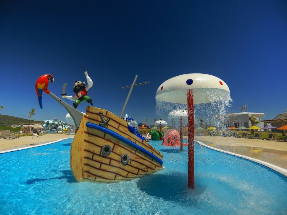 Cesme: Aqua Toy City | ®ExcursionMania