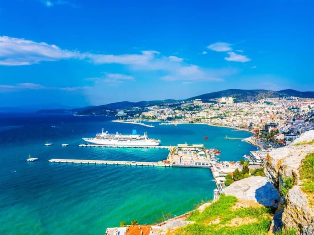 How many days does it take to visit Kuşadası?