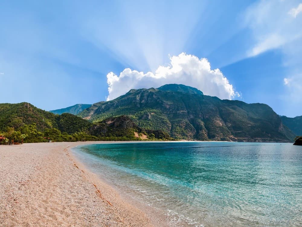 Is Ölüdeniz Full of Brits?