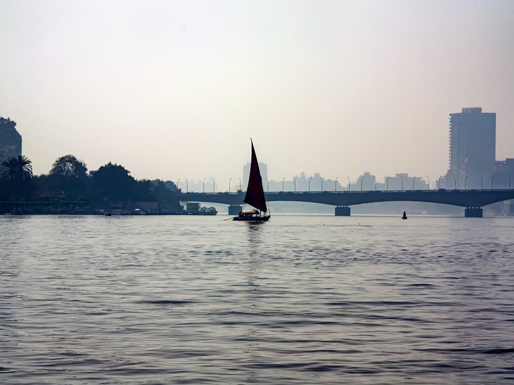 What is the best month to go to Cairo?