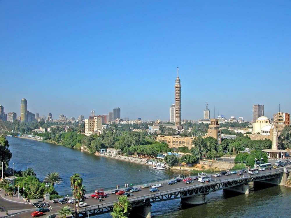 What is the best month to go to Cairo?